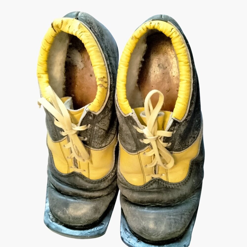 Vintage Ski Lodge Decor Toko Leather Yellow Black Boots Switzerland X Country